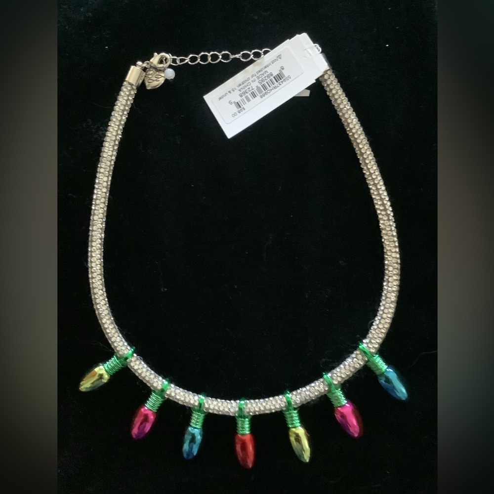 NWT Betsey Johnson Christmas necklace festive bulbs - Picture 3 of 3